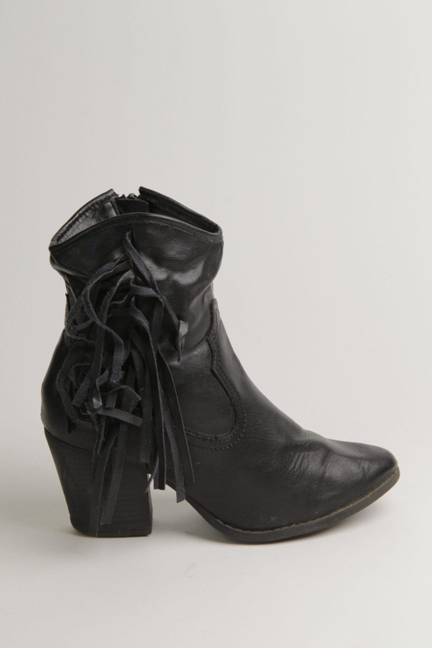 Women's Size 6 Black Cowgirl Boots
