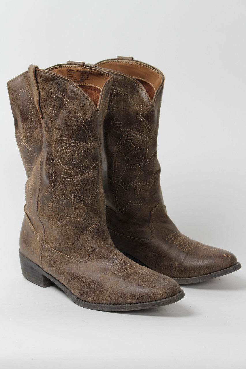 Brown Cowboy Boots Size 6
