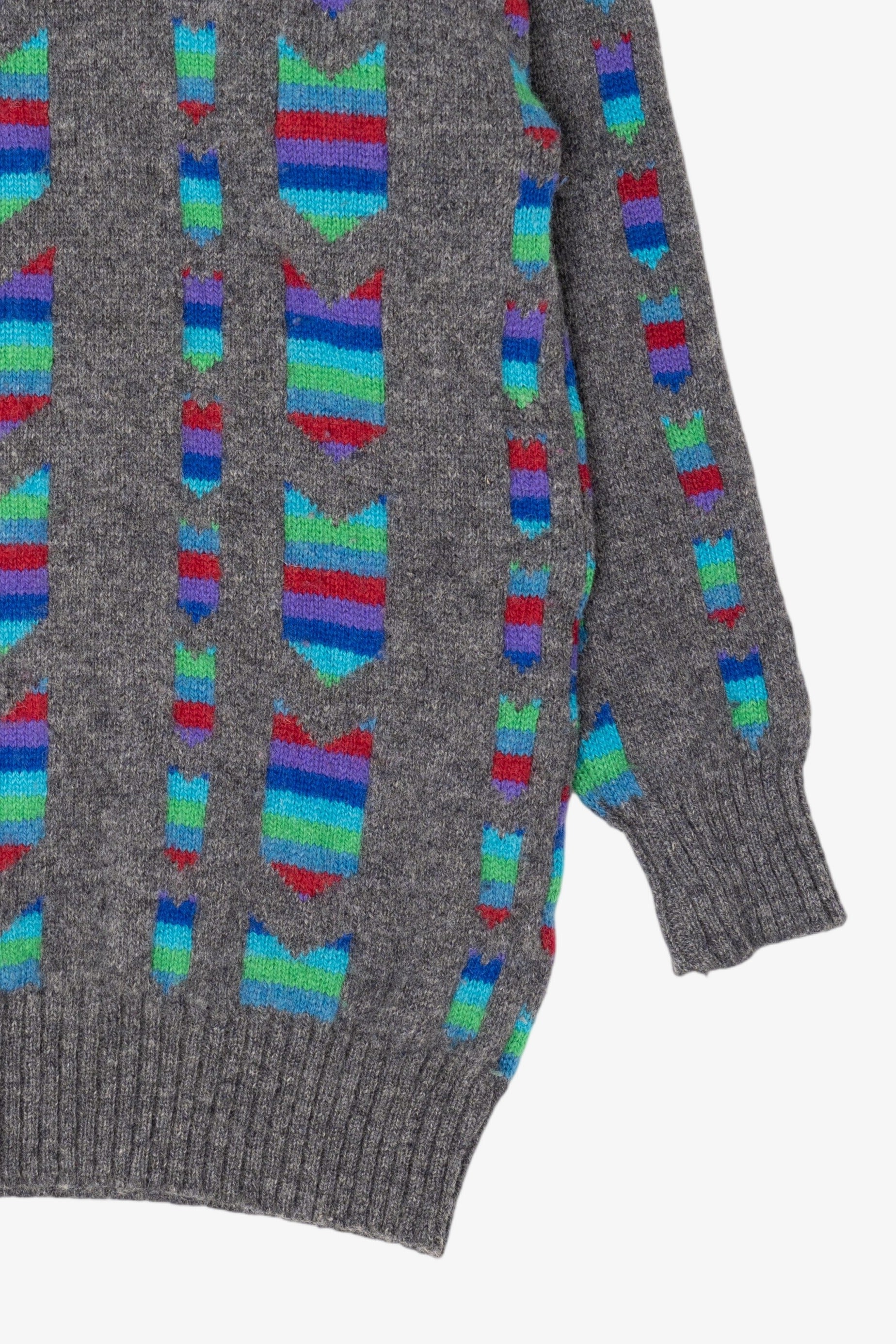 Vintage Gray And Rainbow Pattern ZigZag Sweater (1980s)