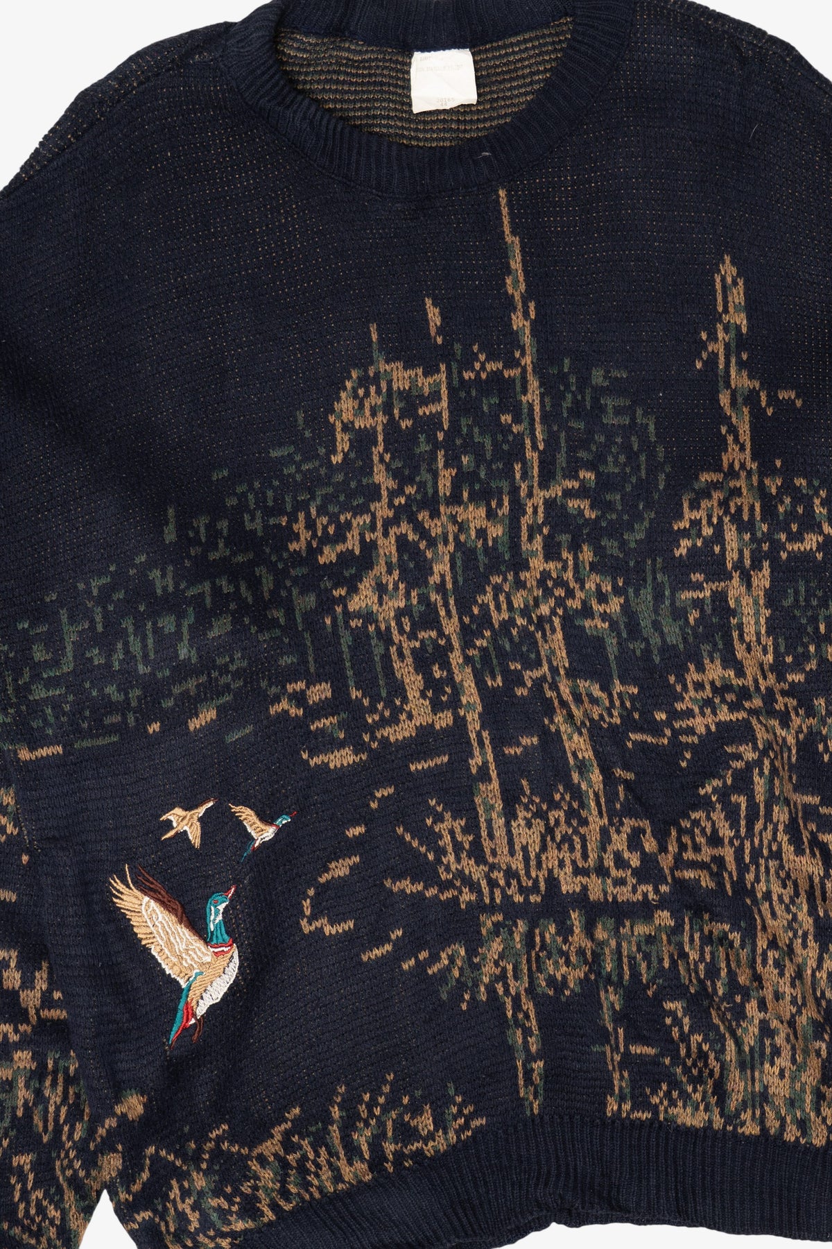 Vintage Embroidered Navy Blue Mallard Ducks Field Sweater (1990s)