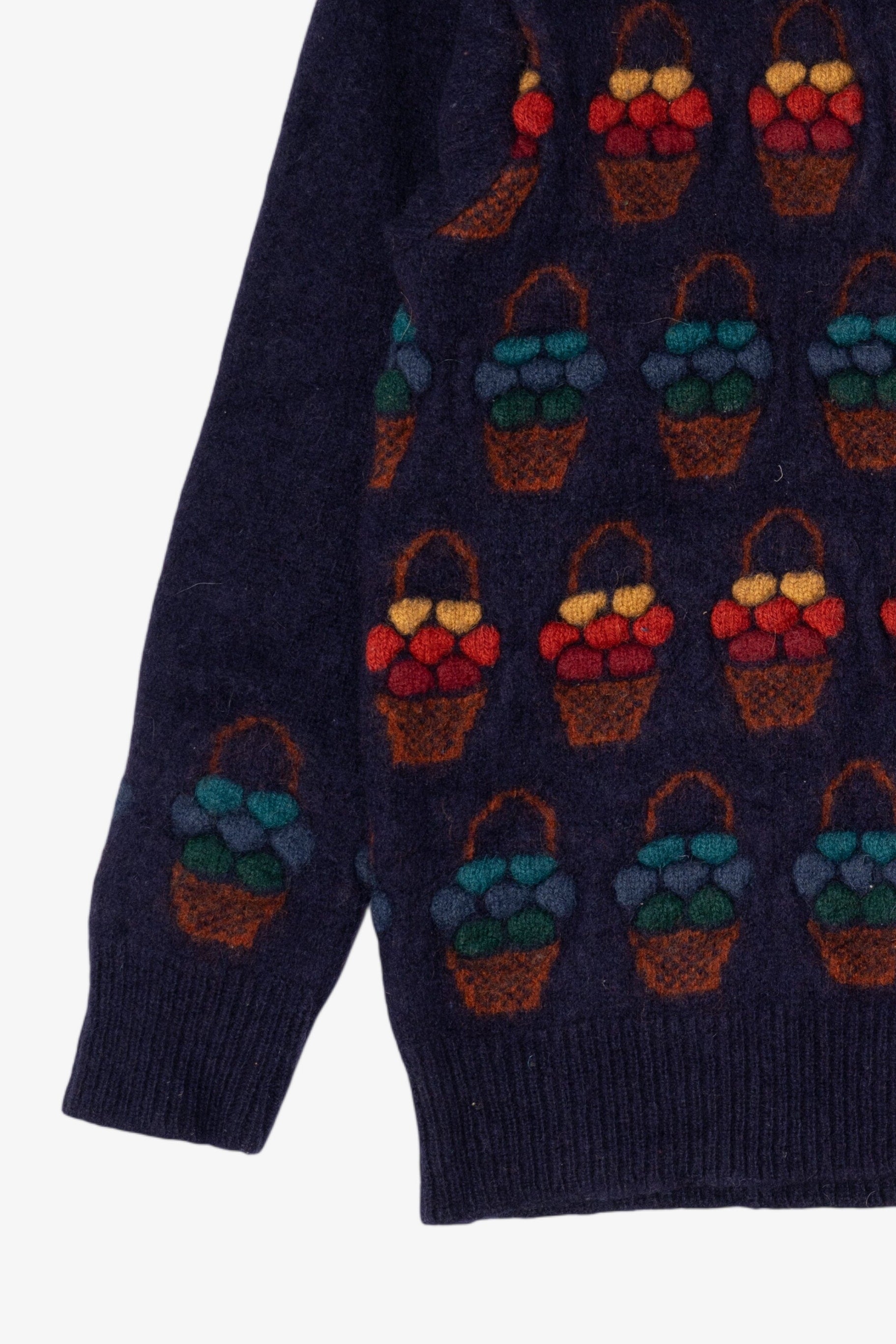 Vintage Jumpers Raised Knit Baskets Sweater (1980s)