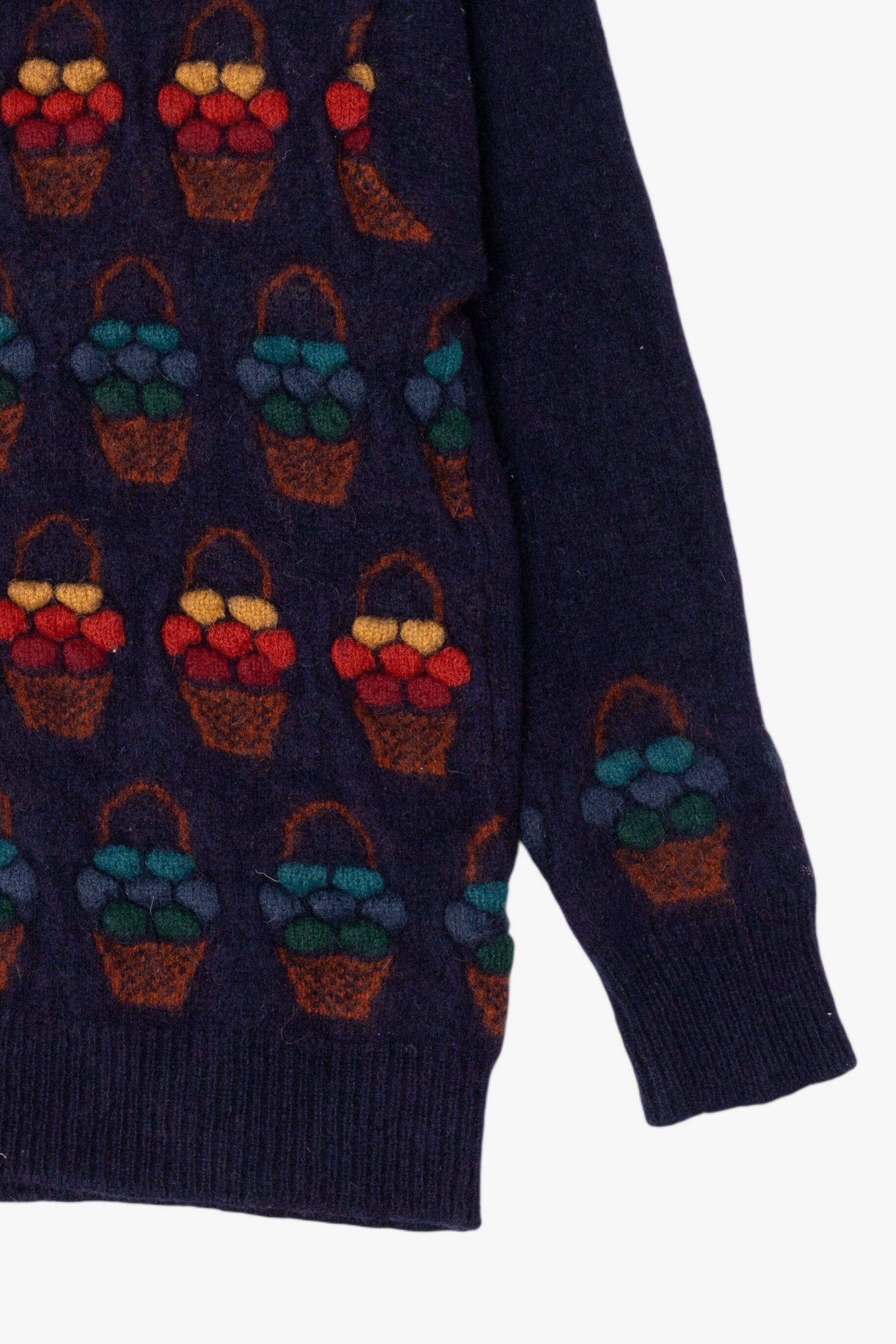 Vintage Jumpers Raised Knit Baskets Sweater (1980s)