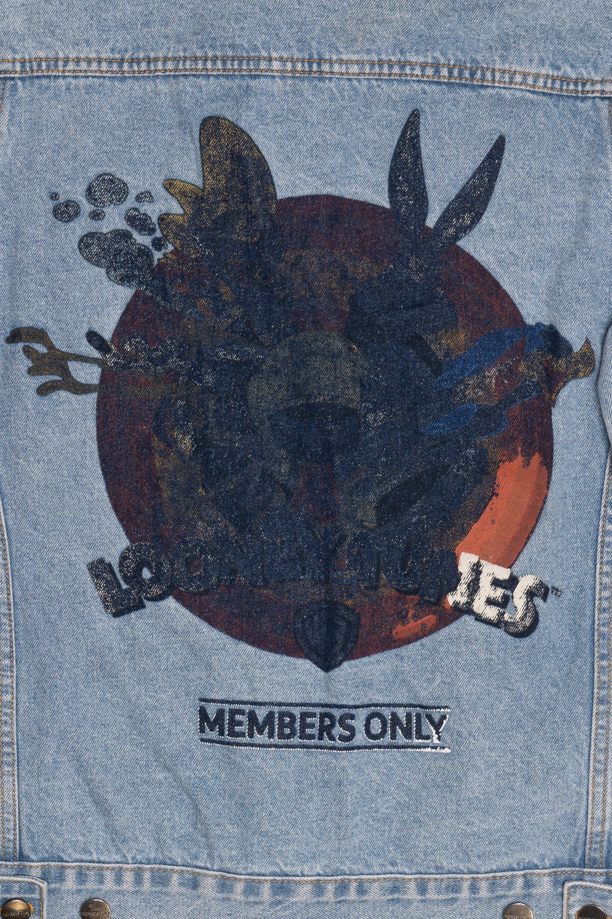 Vintage Looney Tunes Member's Only Distressed Screen Print Denim Jacket (1990s)