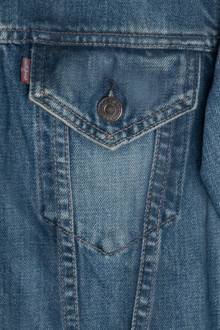 Vintage Levi's European Cut Denim Jacket (1990s)