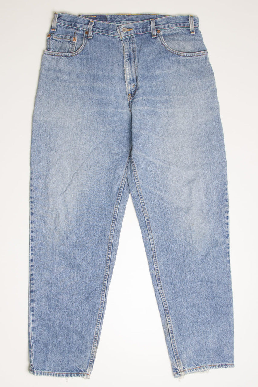 Vintage Levi's 560 Tapered Denim Jeans (sz. W36 L32)