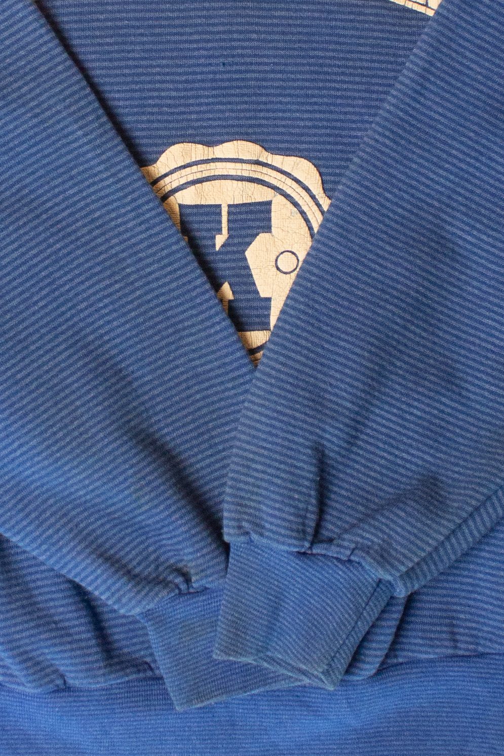 Vintage Blue Striped Kentucky Sweatshirt (1990s)