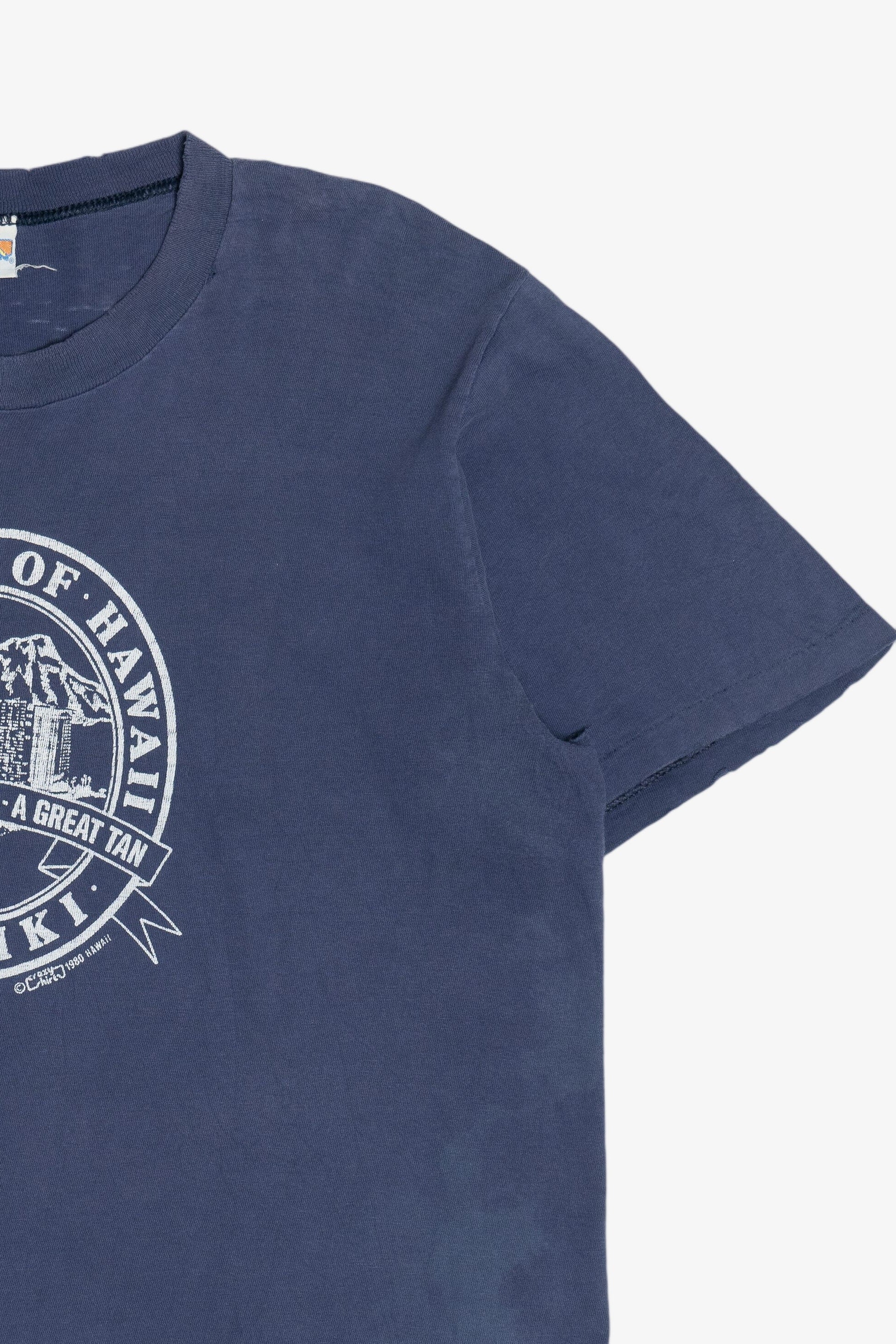 Vintage Distressed University Of Hawaii "Truth Knowledge A Great Tan" Crazy Shirts T-Shirt (1980s)