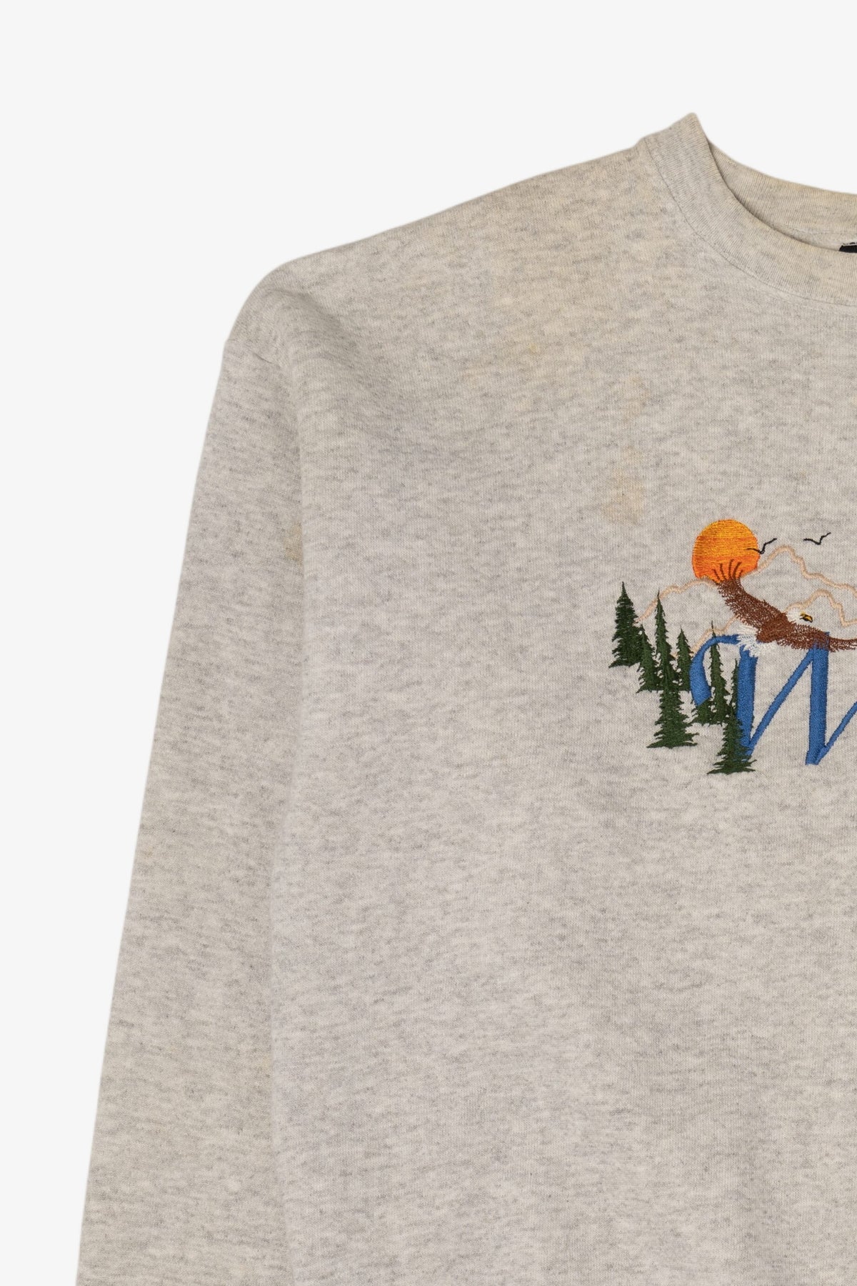 Vintage Embroidered Wildlife Expedition Sweatshirt (1990s)