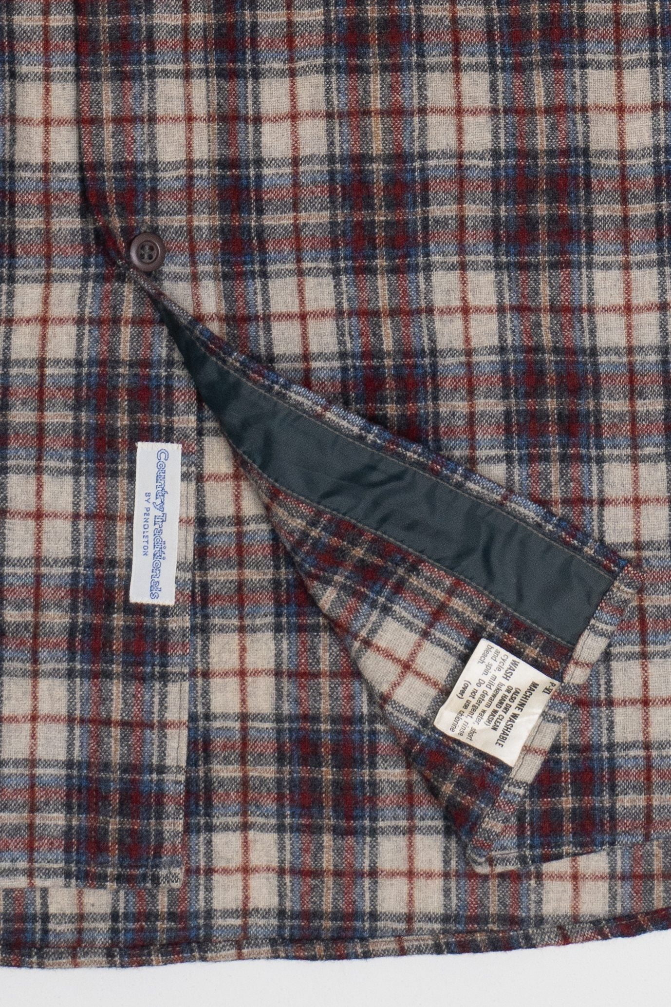 Vintage Pendleton Country Traditionals Double Pocket Wool Flannel Button Up (1990s)