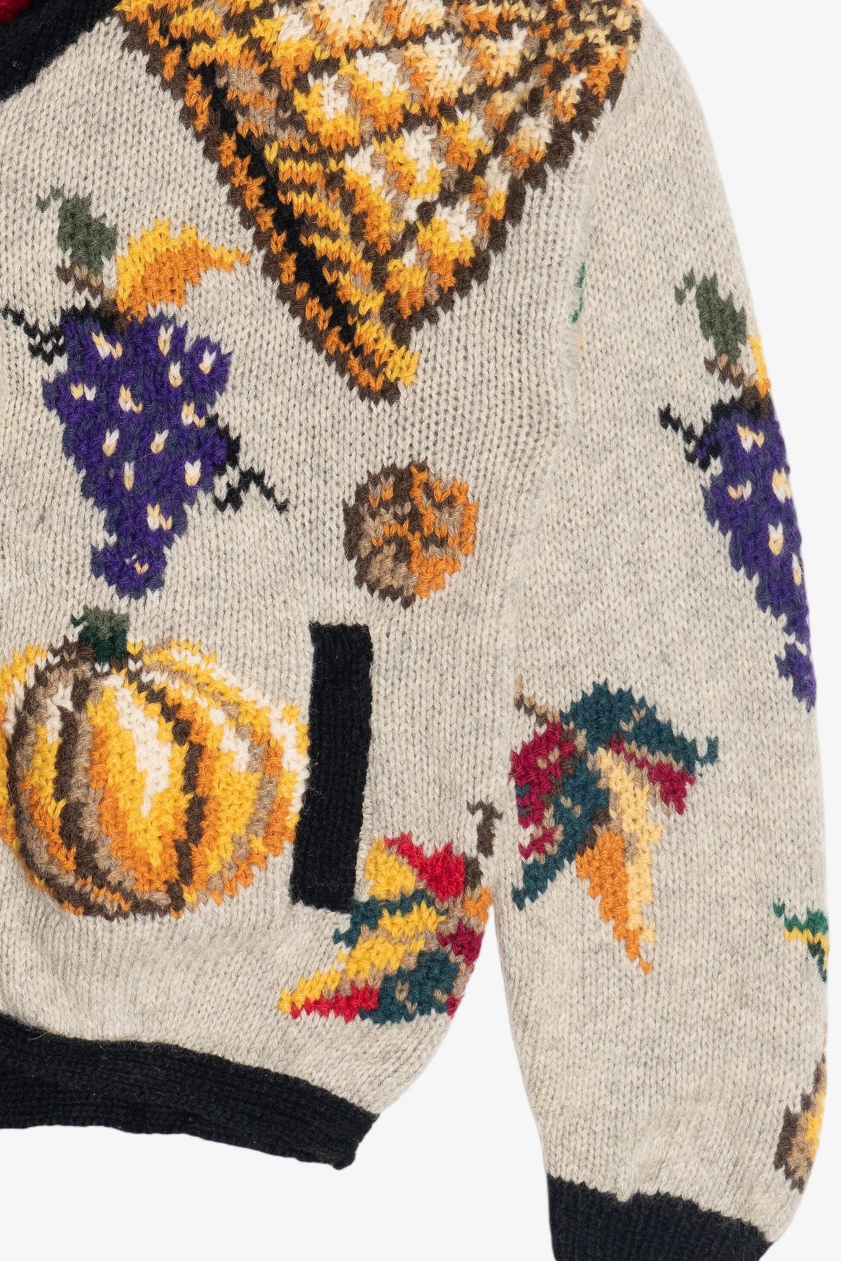 Vintage Hand Knit Vegetables And Fruit Cornucopia Eagle's Eye Cardigan Sweater (1990s)