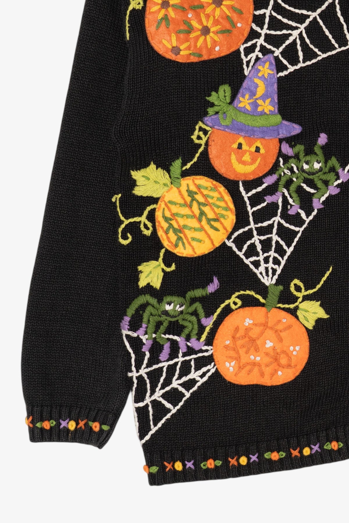 Vintage Embroidered Halloween Pumpkins And Spiders Distressed Sweater (2000s)