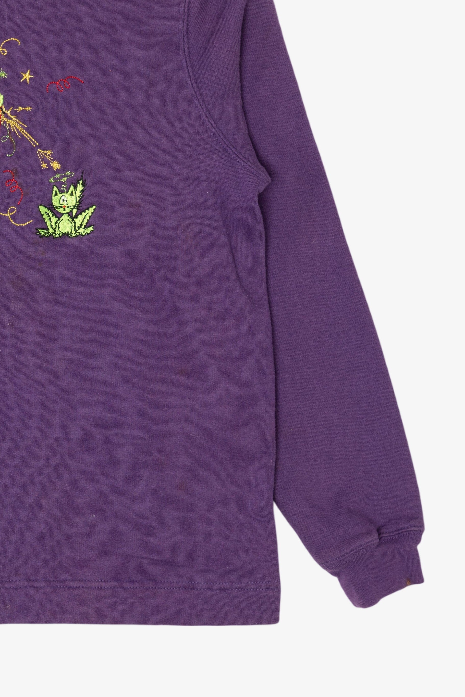 Vintage Purple Witch Casting Spell Halloween Sweatshirt (2000s)