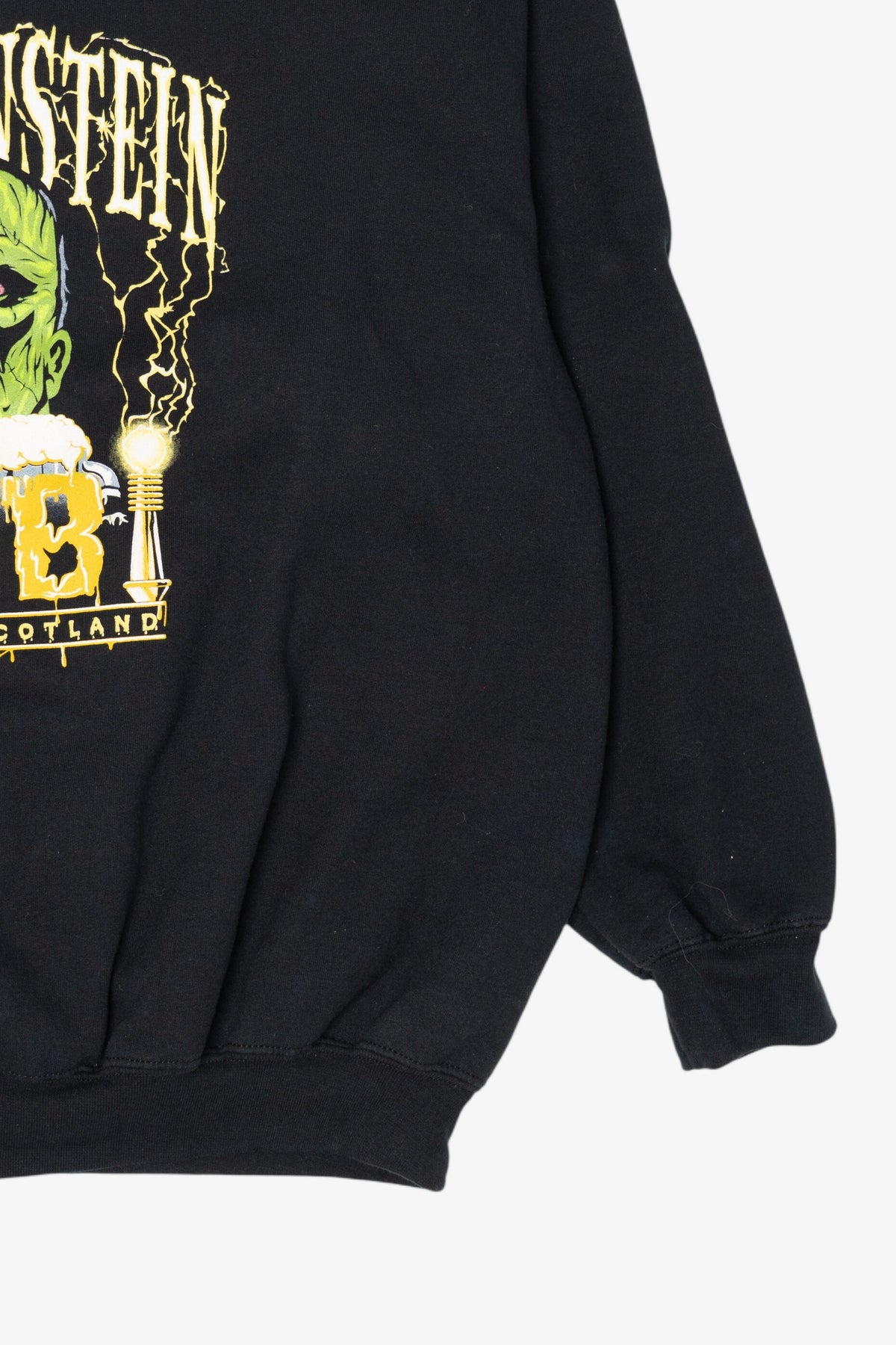 Vintage Frankenstein Pub Glasgow Scotland Halloween Sweatshirt (2010s)