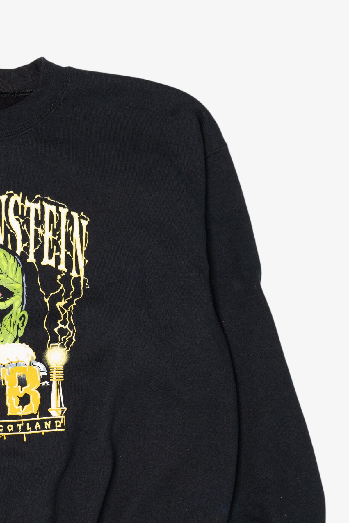 Vintage Frankenstein Pub Glasgow Scotland Halloween Sweatshirt (2010s)