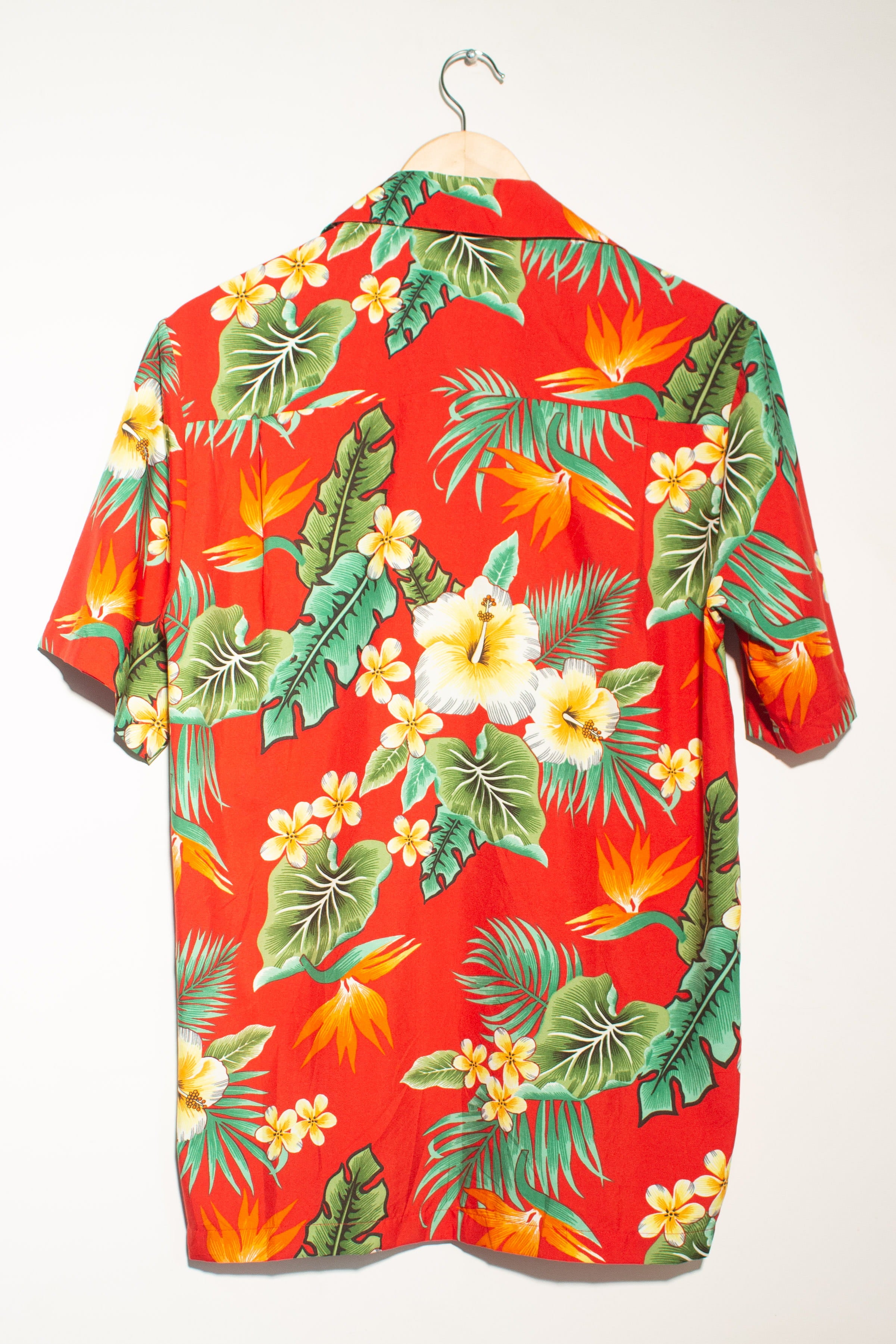 Red & Green Floral Hawaiian Shirt (2000s)