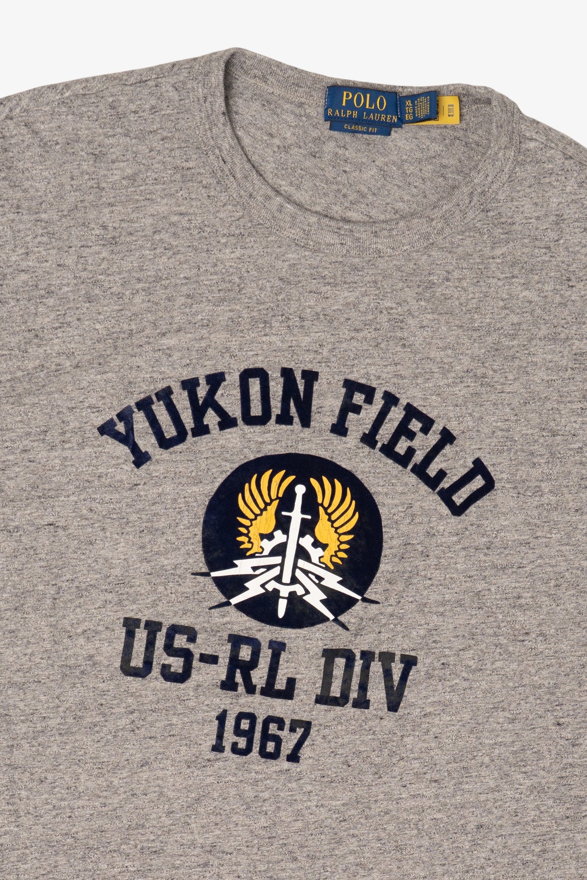 Gray Yukon Field US-RL DIV Textured Text T-Shirt (2020s)