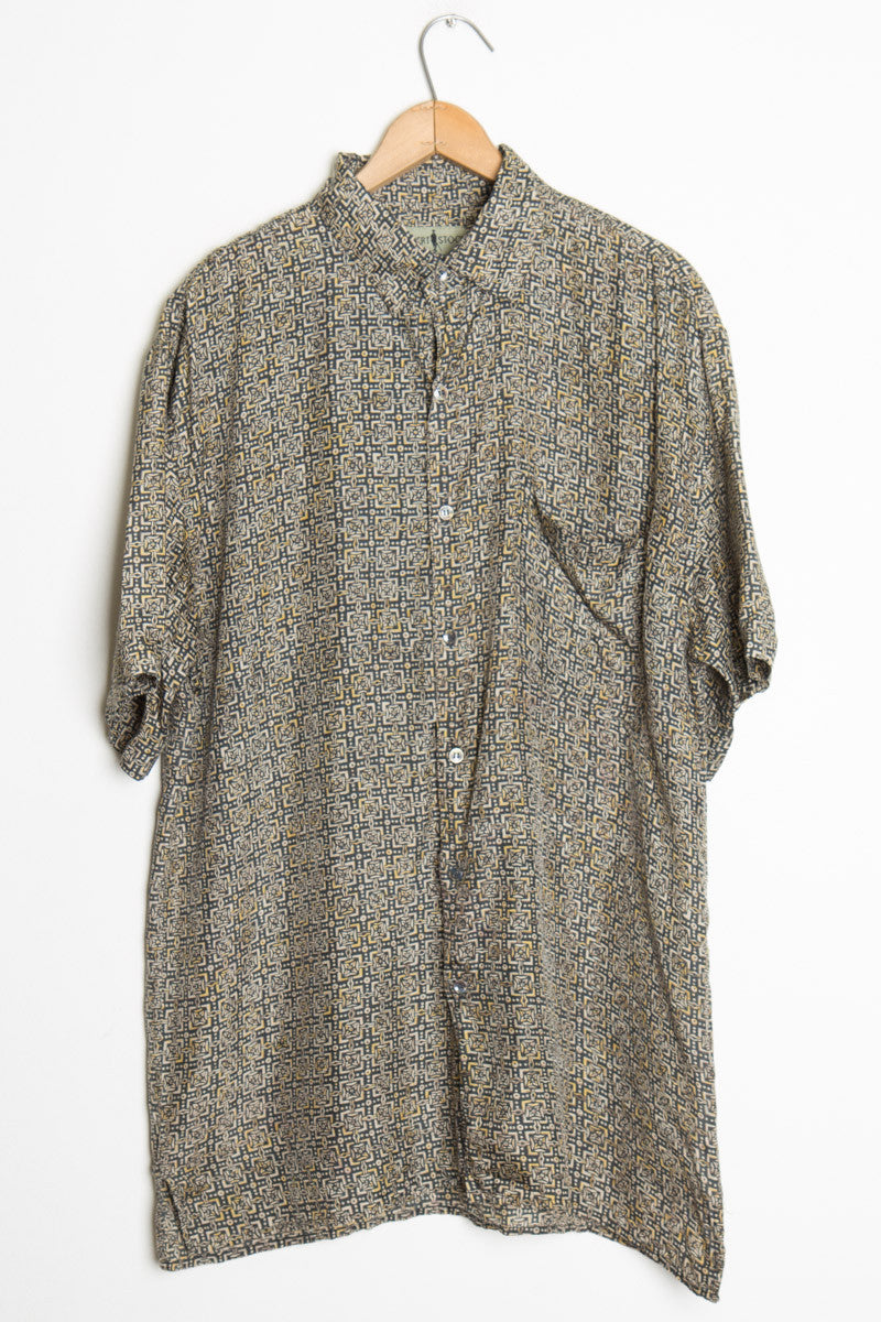 90s Patterned S/S Silk Shirt 1