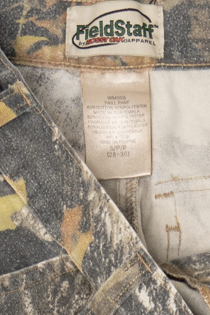Vintage Fieldstaff Camouflage Cargo Pants (1990s)