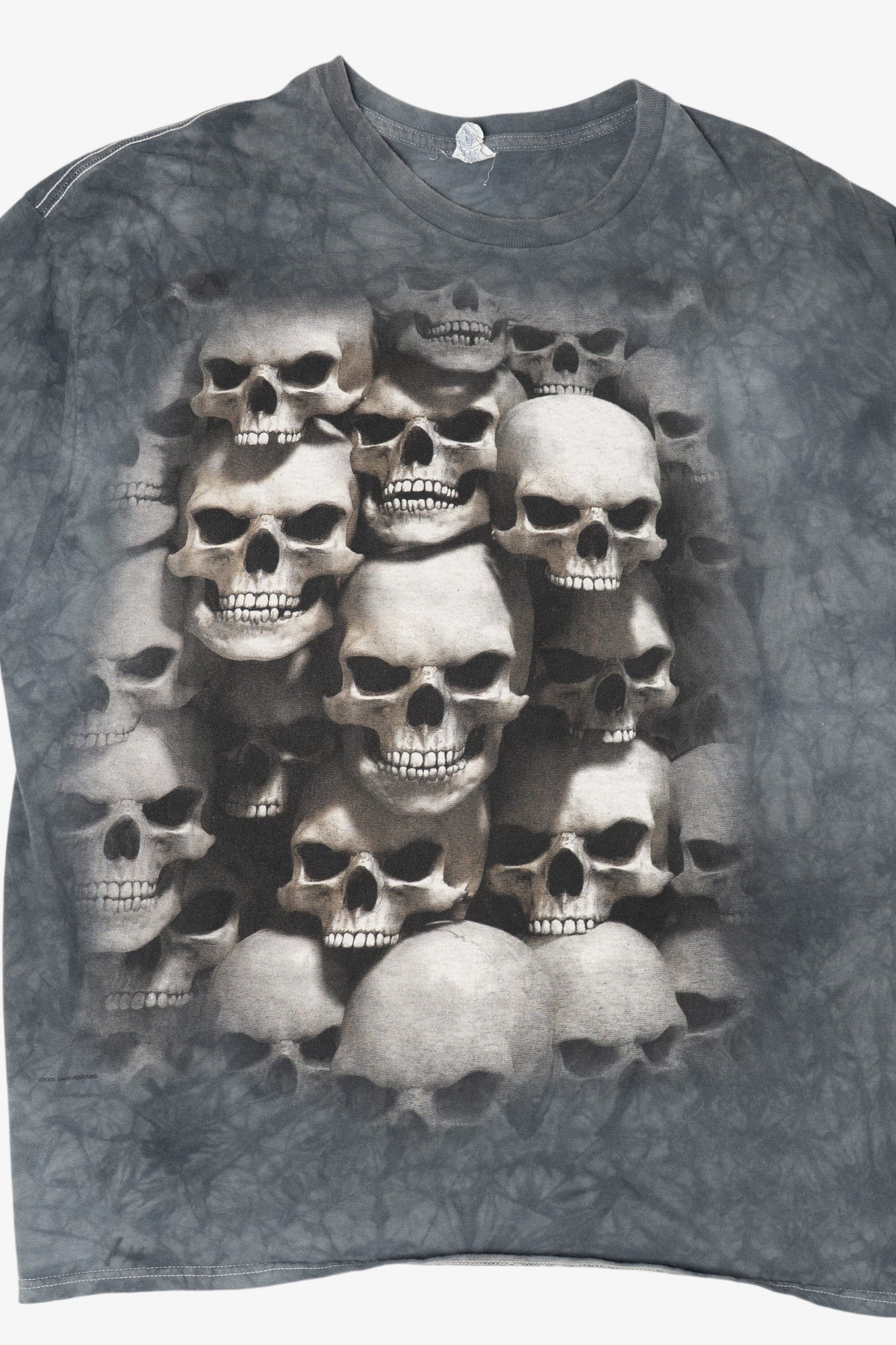 Vintage Dark Gray Pile Of Skulls Tie Dye T-Shirt (2000s)