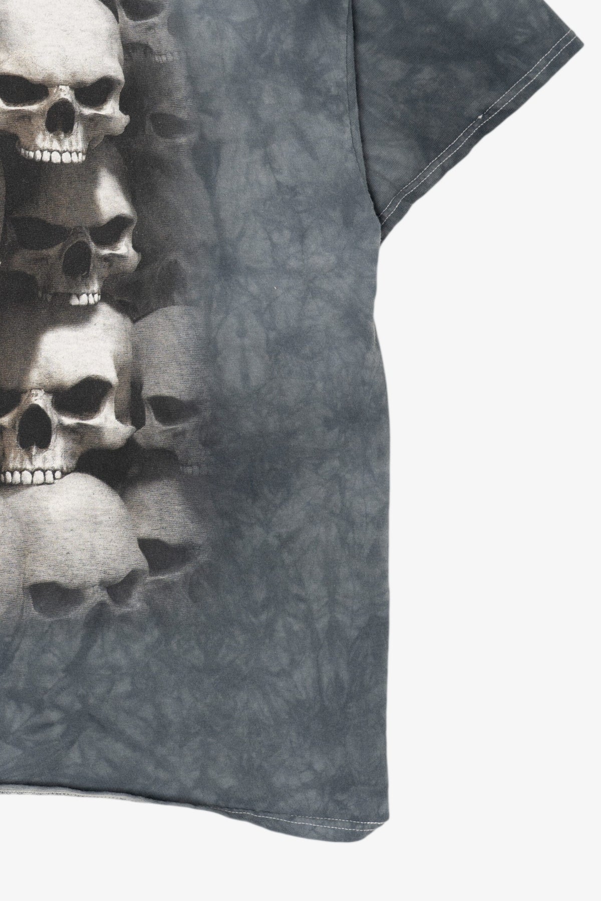 Vintage Dark Gray Pile Of Skulls Tie Dye T-Shirt (2000s)