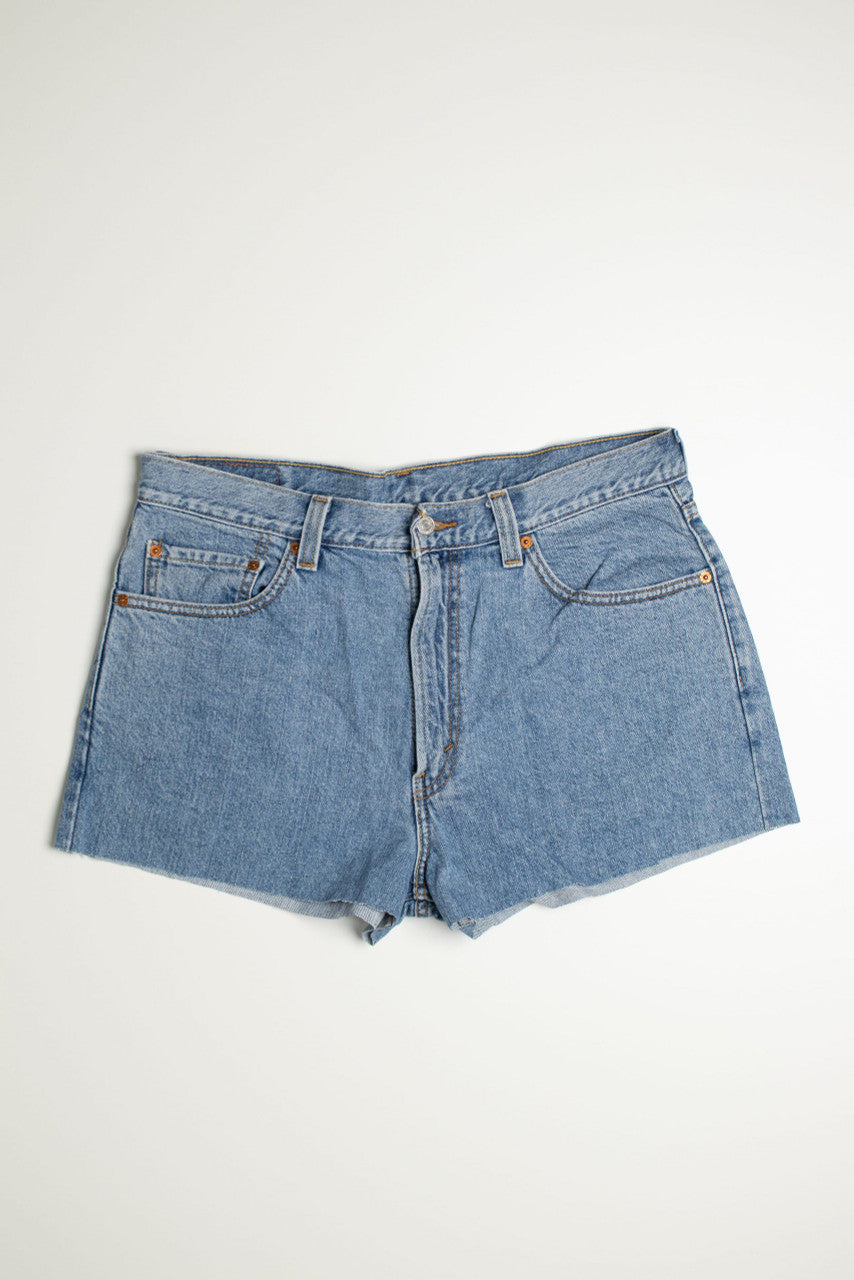 Vintage Levi's Short 18