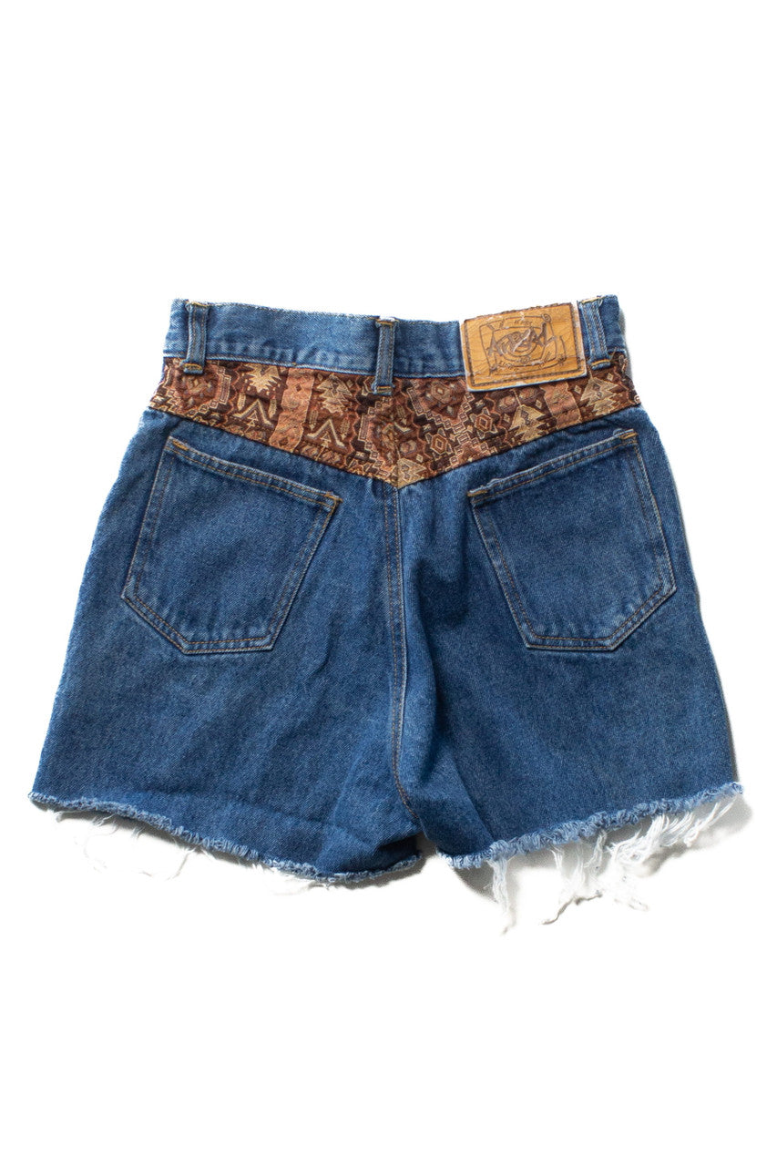 Vintage Appeal Cut Off Denim Shorts (sz. 7/8)