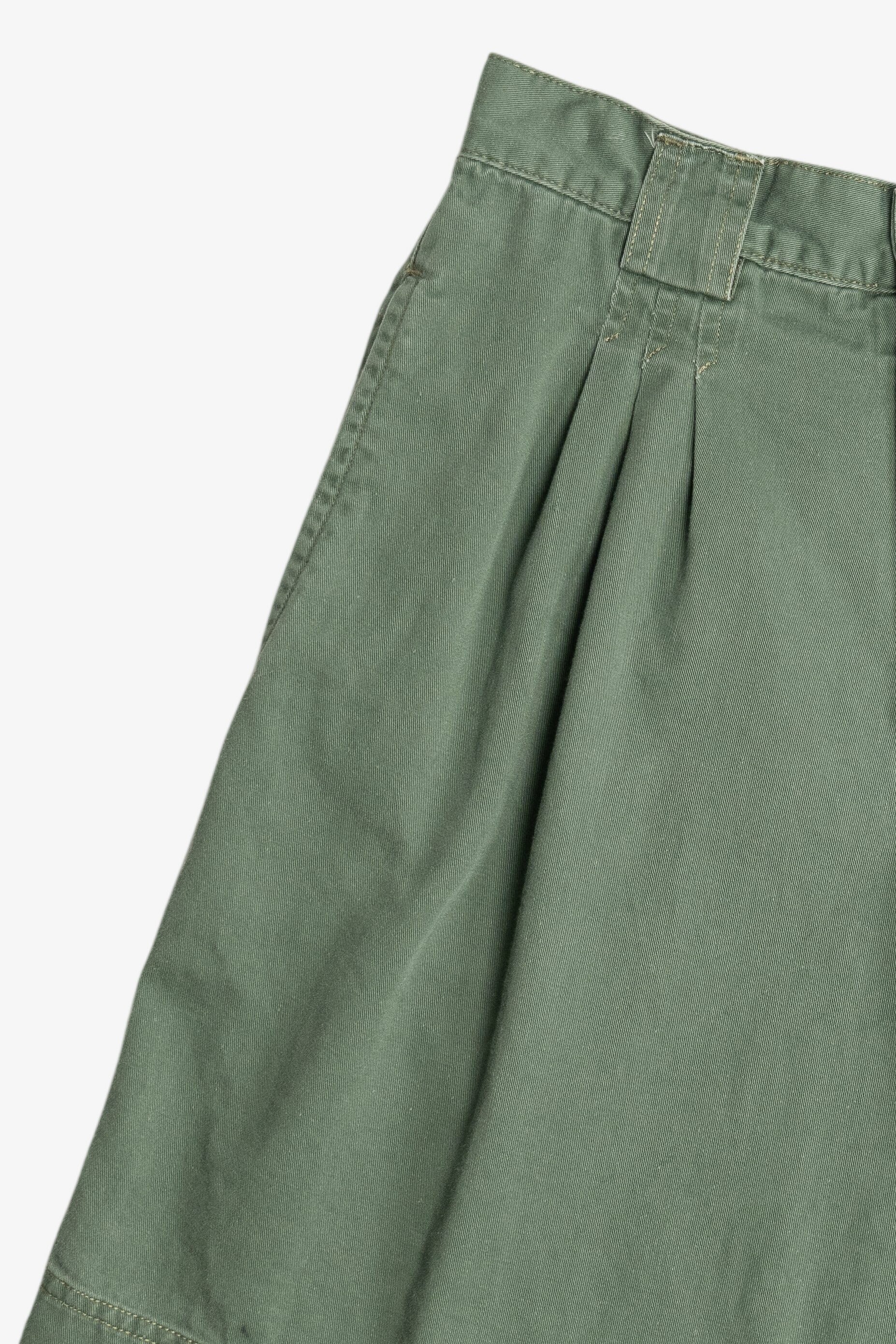 Vintage Sage Green Pleated High Waisted Shorts (1990s)