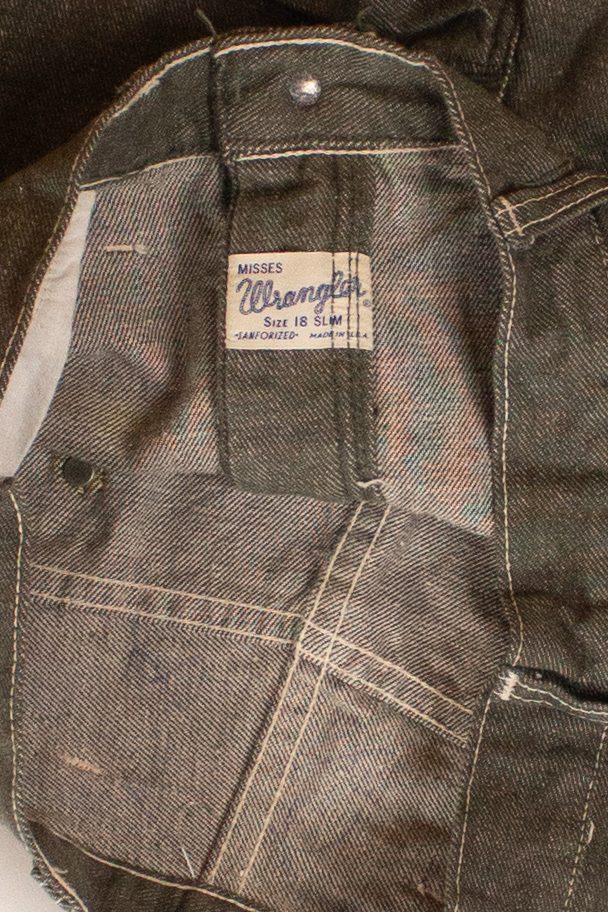 Vintage Misses Wrangler Cutoff Denim Shorts (1970s)