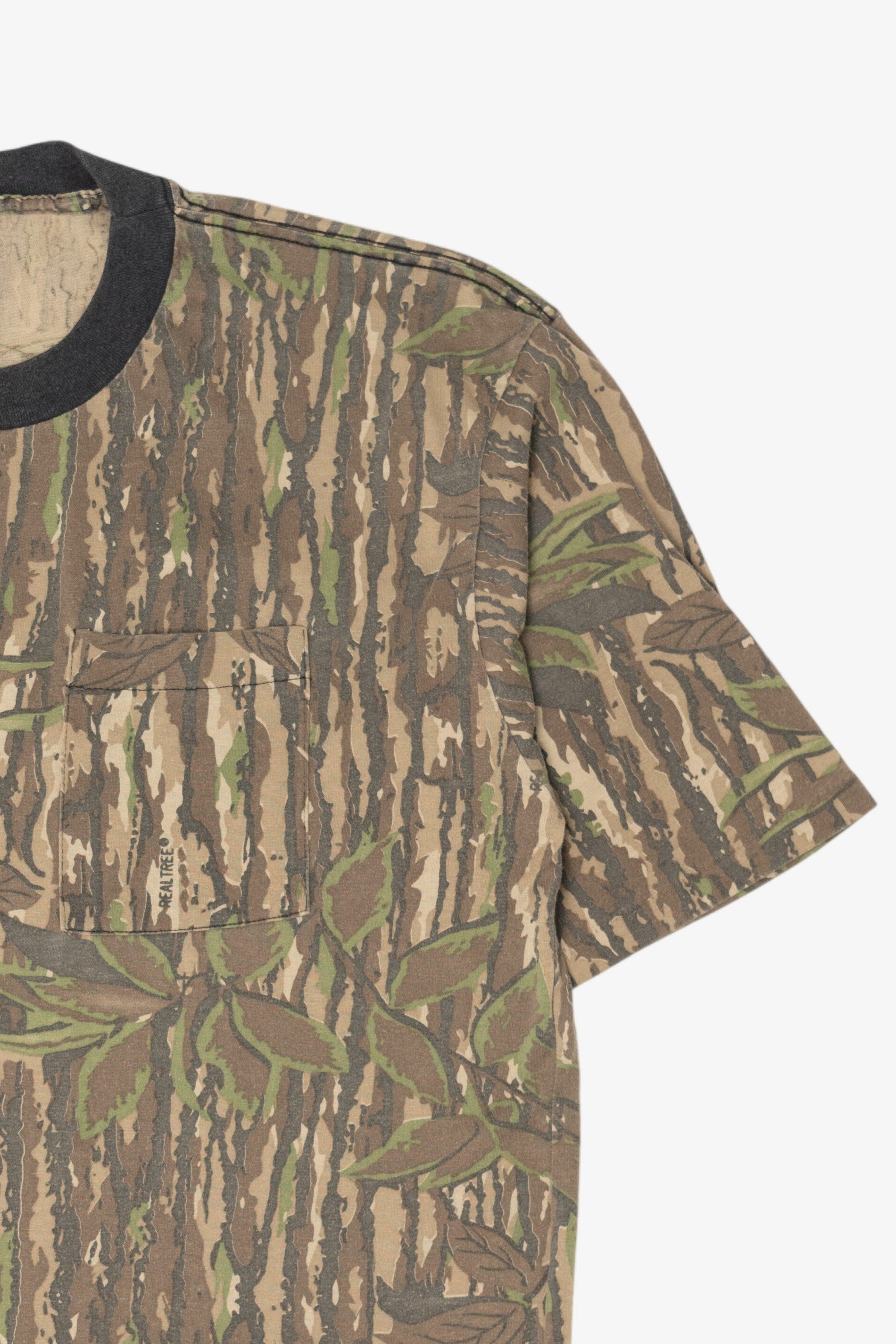 Vintage Camouflage Realtree Pocket Single Stitch T-Shirt (1990s)