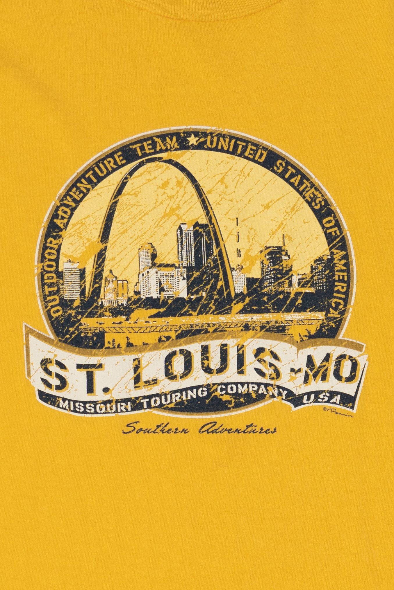 Vintage Yellow St. Louis Missouri Touring Company Perrin T-Shirt (2000s)
