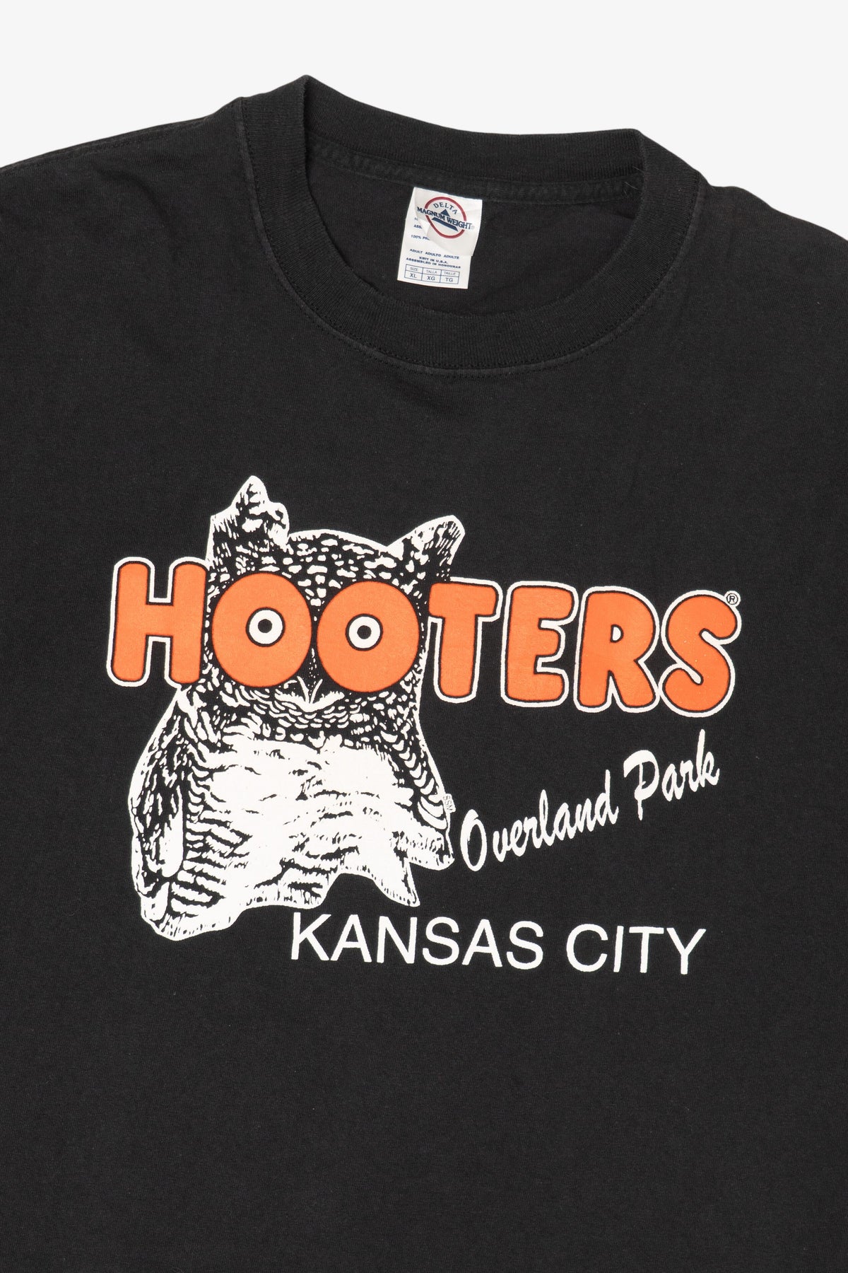 Vintage Hooters Kansas City "Delightfully Tacky, Yet Unrefined" T-Shirt (1990s)