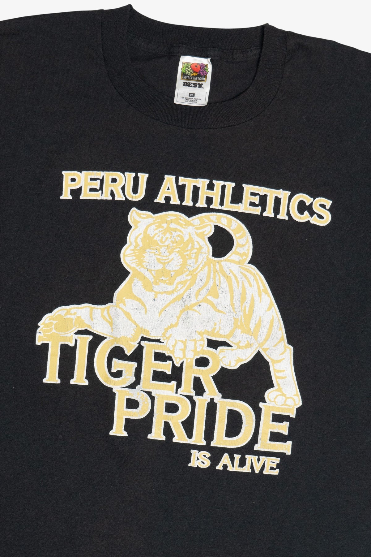 Vintage "Tiger Pride Is Alive" "Peru Athletics" Single Stitch T-Shirt (1990s)