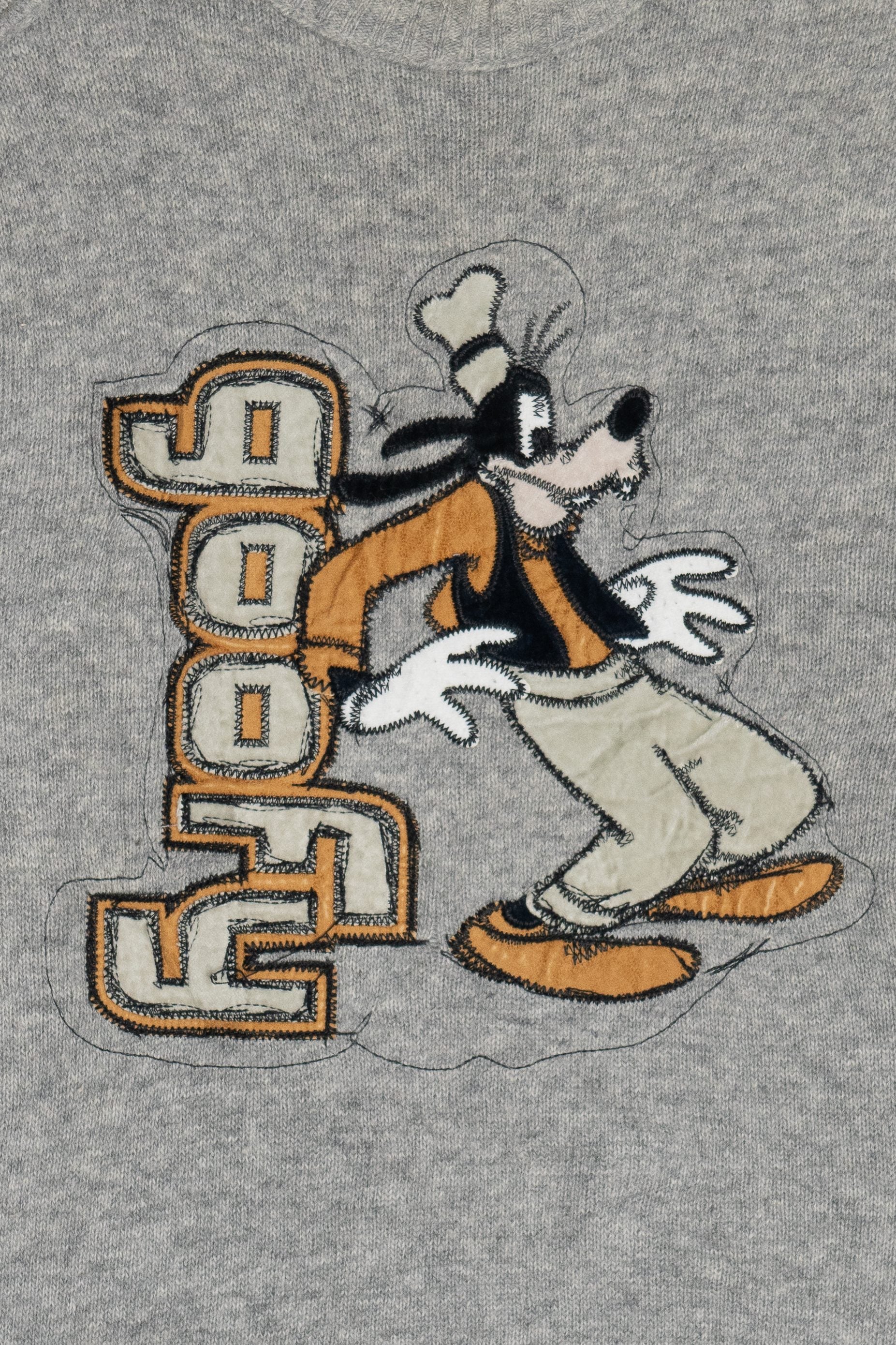 Vintage "Goofy" Embroidered Character Disney Sweater (2000s)