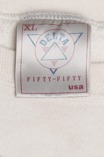 Vintage "Newton's Tavern" England Sweatshirt