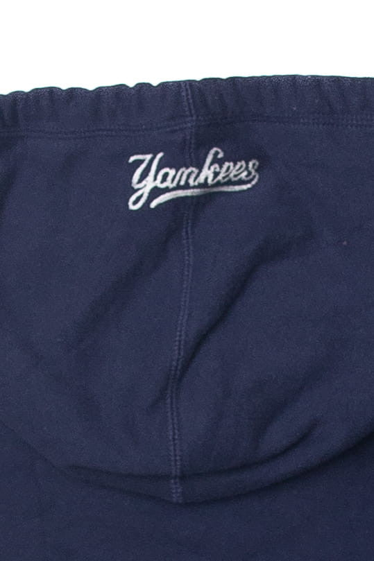 Majestic New York Yankees Embroidered Sweatshirt