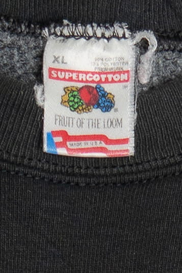 Vintage "Saudan Couloir Extreme Skiing" Backcomb Canada Sweatshirt (1990s)