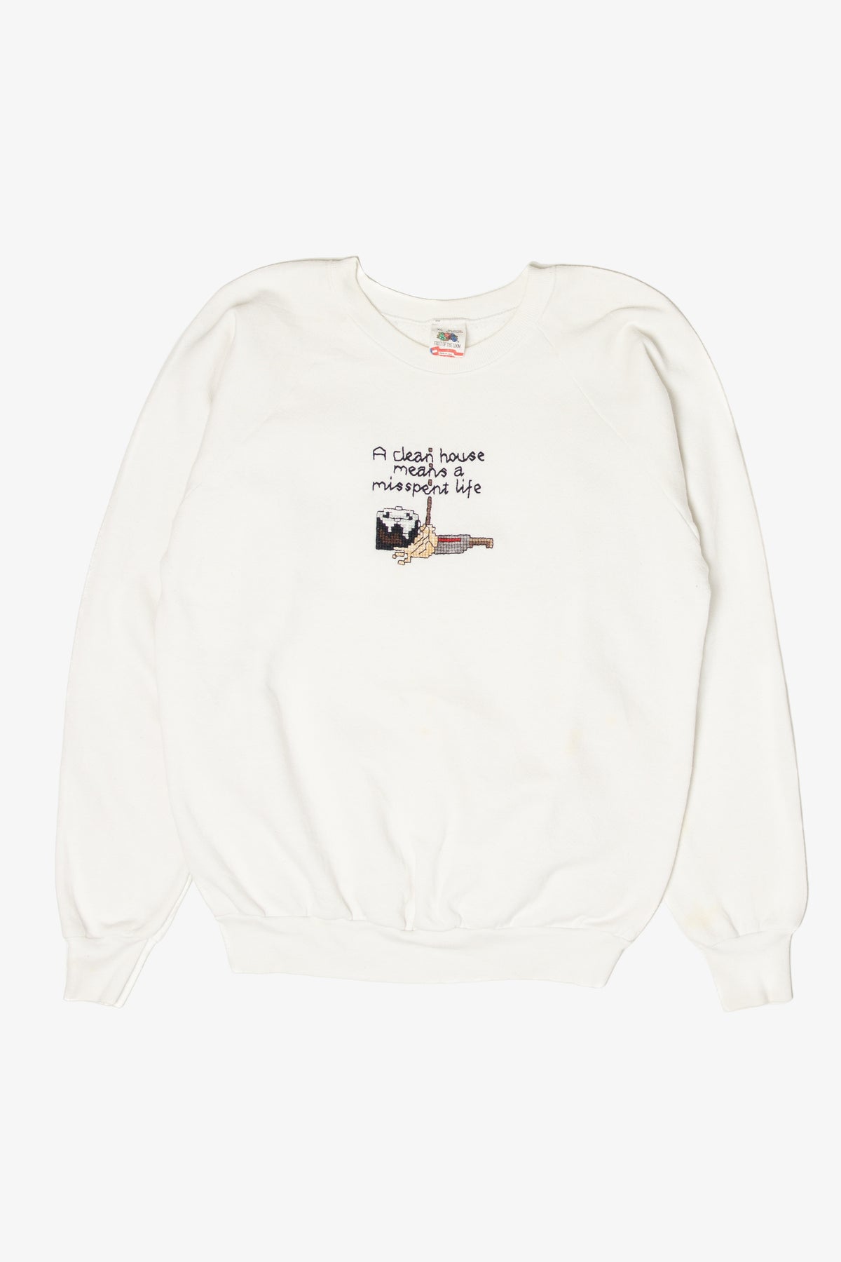 Vintage Embroidered "A Clean House Means A Misspent Life" Sweatshirt (1990s)
