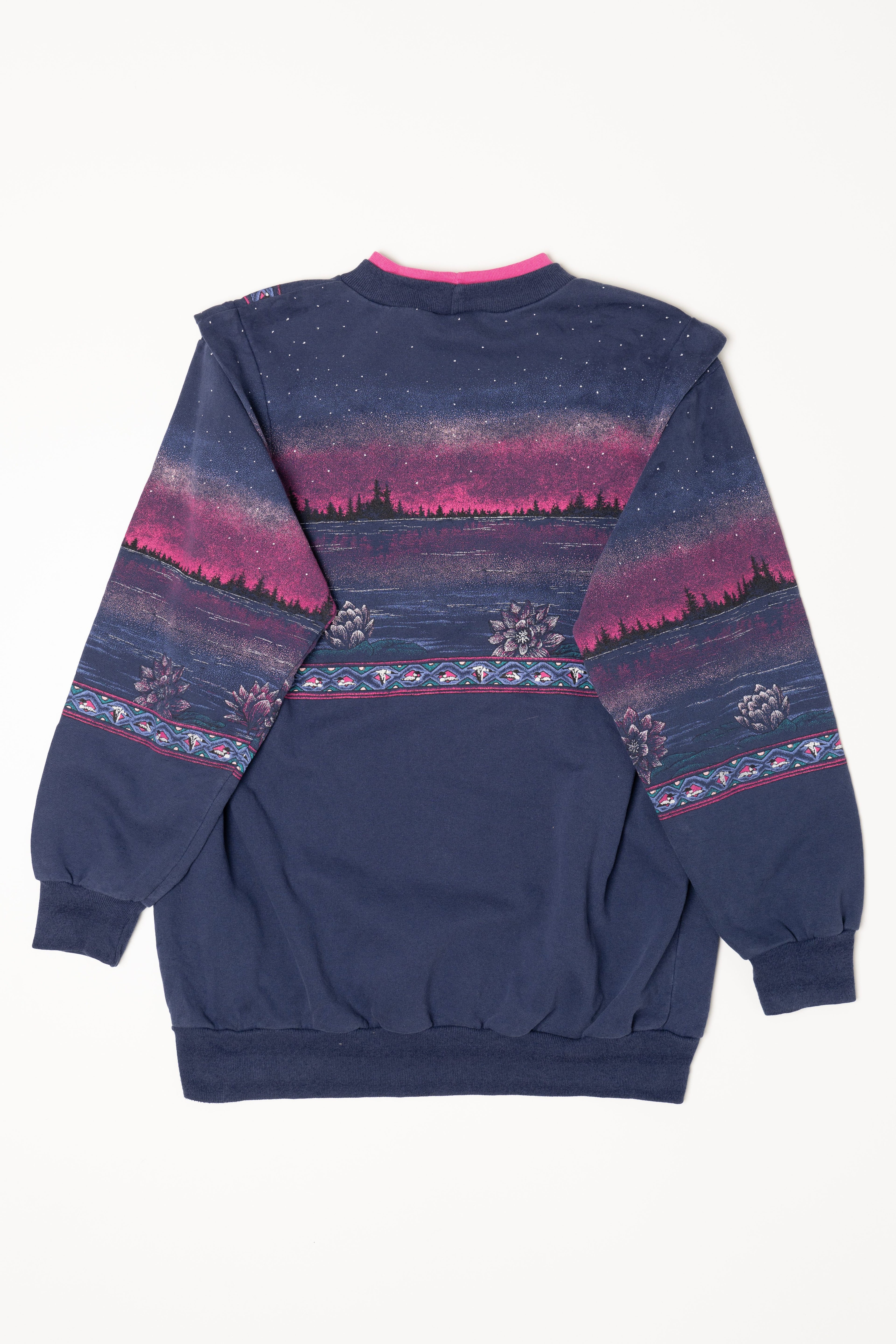 Vintage Loons On Lake Sweatshirt (1990s)
