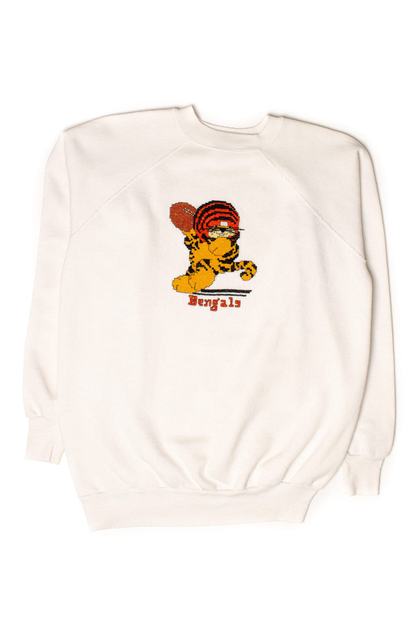 Vintage Cross Stitch Cincinnati Bengals Sweatshirt (1980s)