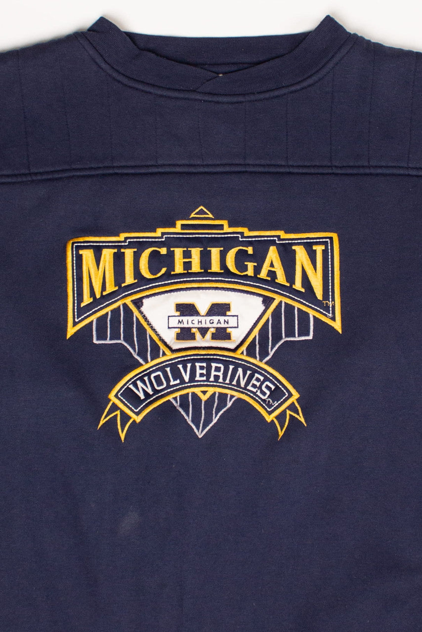 Vintage Michigan Wolverines Embroidered Sweatshirt (1990s)