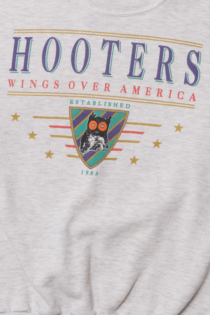 Vintage "Hooters Wings Over America" Sweatshirt