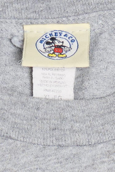 Vintage "America" Patriotic Mickey Mouse Mickey & Co. T-Shirt (2000s)