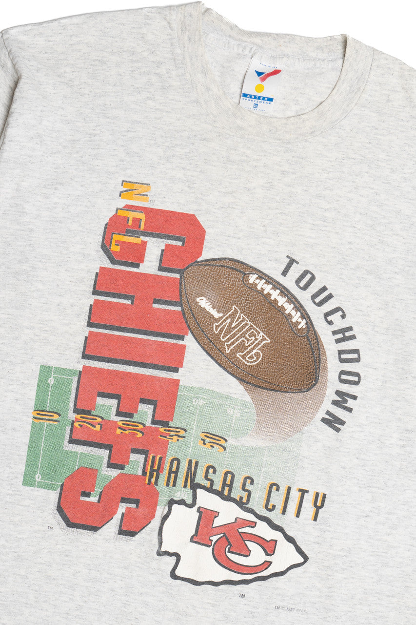 Vintage Kansas City Chiefs NFL Football Single Stitch Artex T-Shirt (1990s)