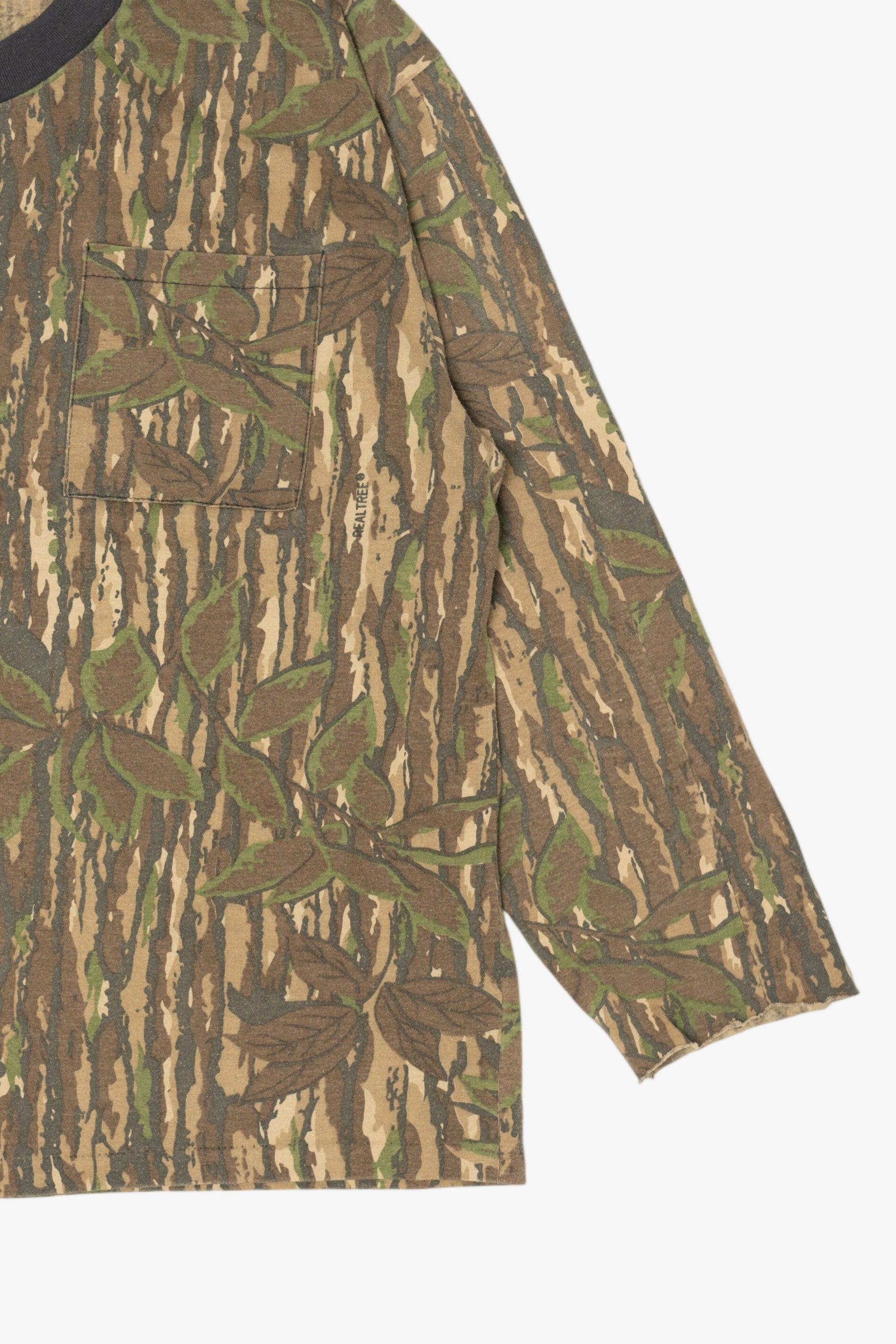 Vintage Camouflage Long Sleeve Pocket T-Shirt (1990s)