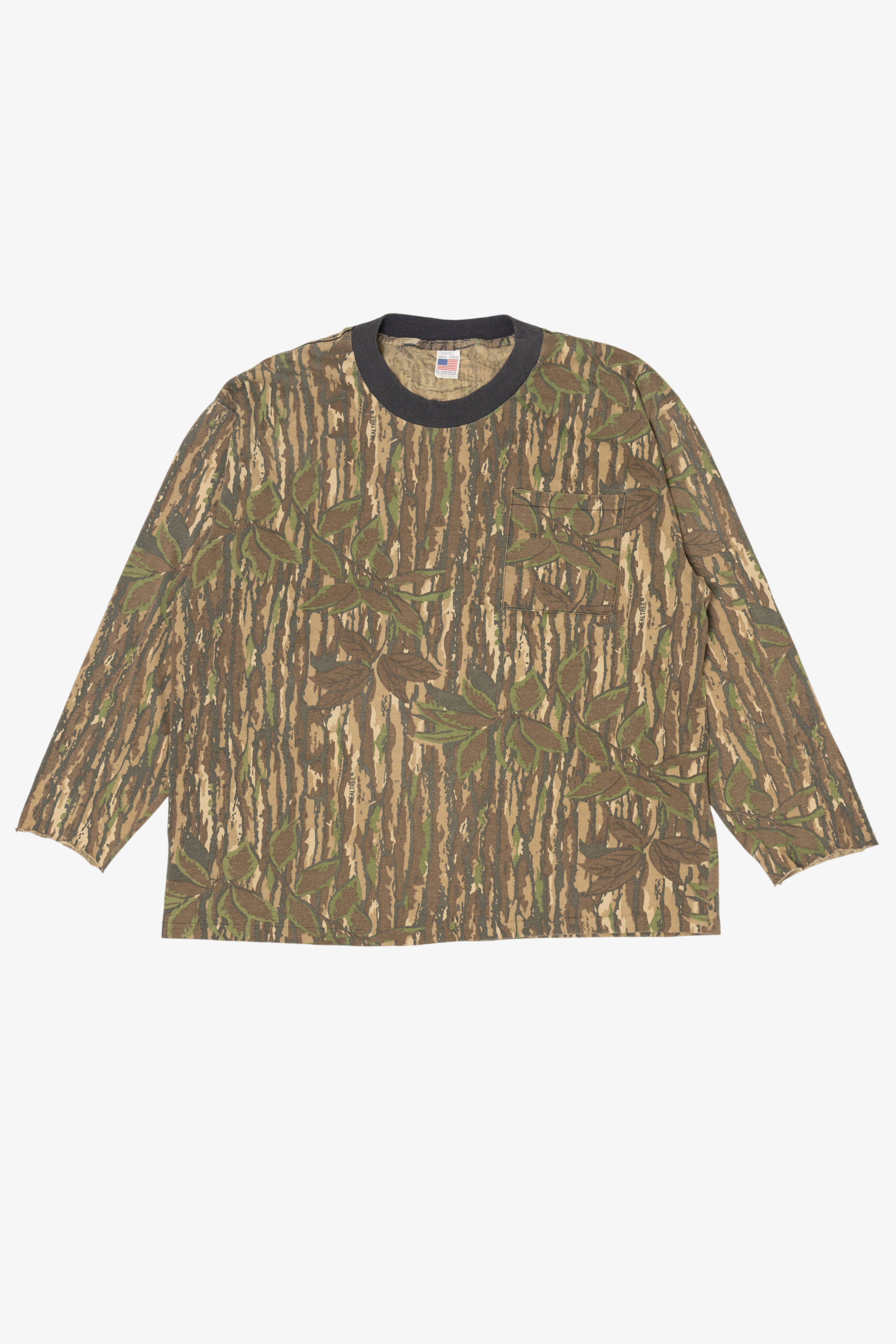 Vintage Camouflage Long Sleeve Pocket T-Shirt (1990s)