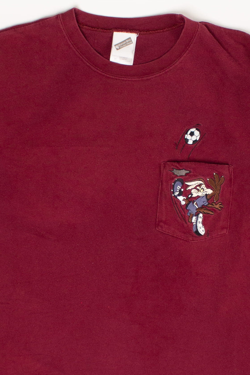 Vintage Wile E. Coyote Soccer Pocket T-Shirt (1990s)