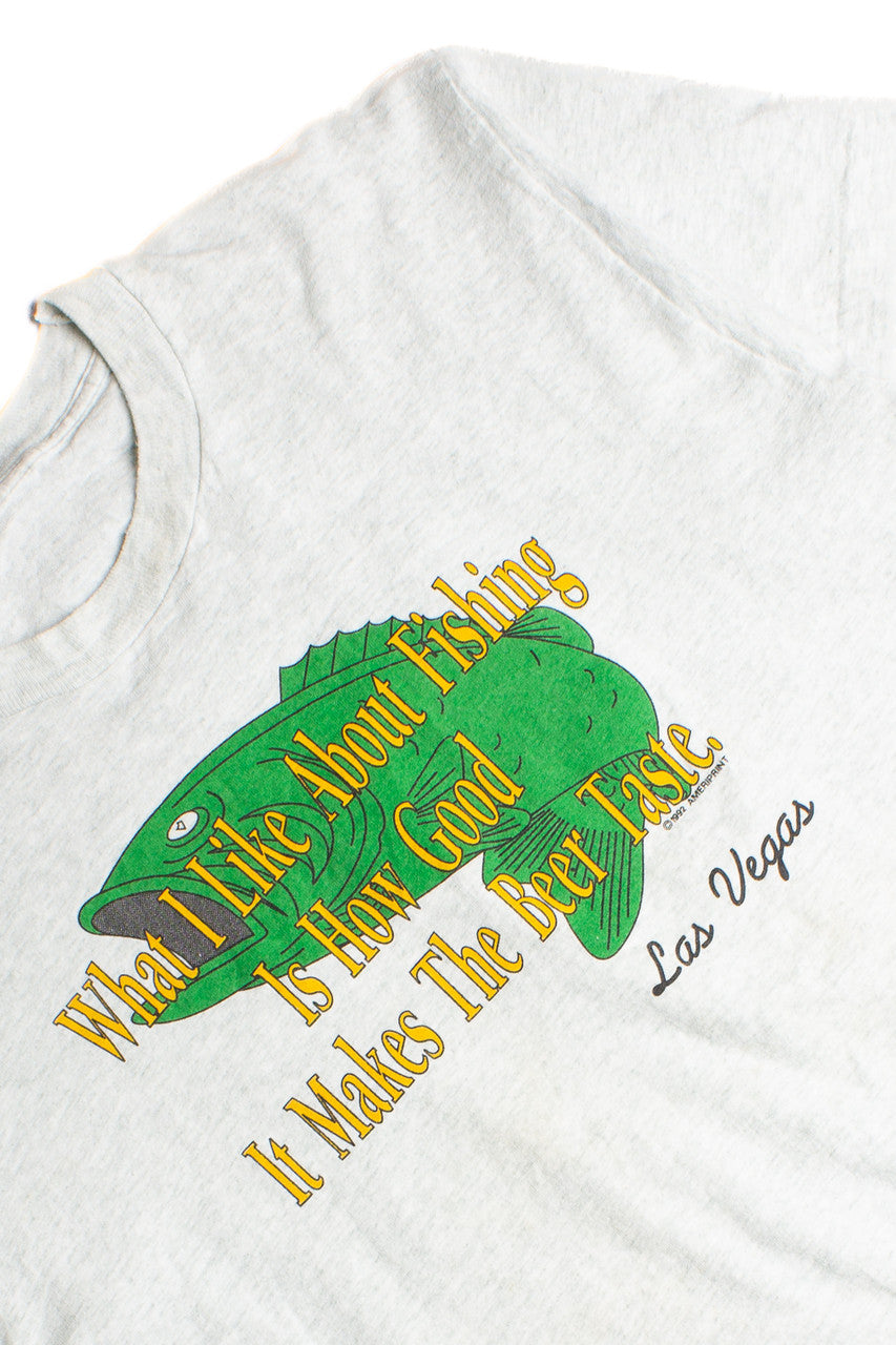 Vintage "What I like about fishing is how good it makes the beer taste" T-Shirt 8425