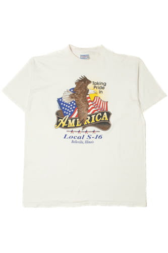 Vintage "America" Flag & Eagle T-Shirt (2000's)