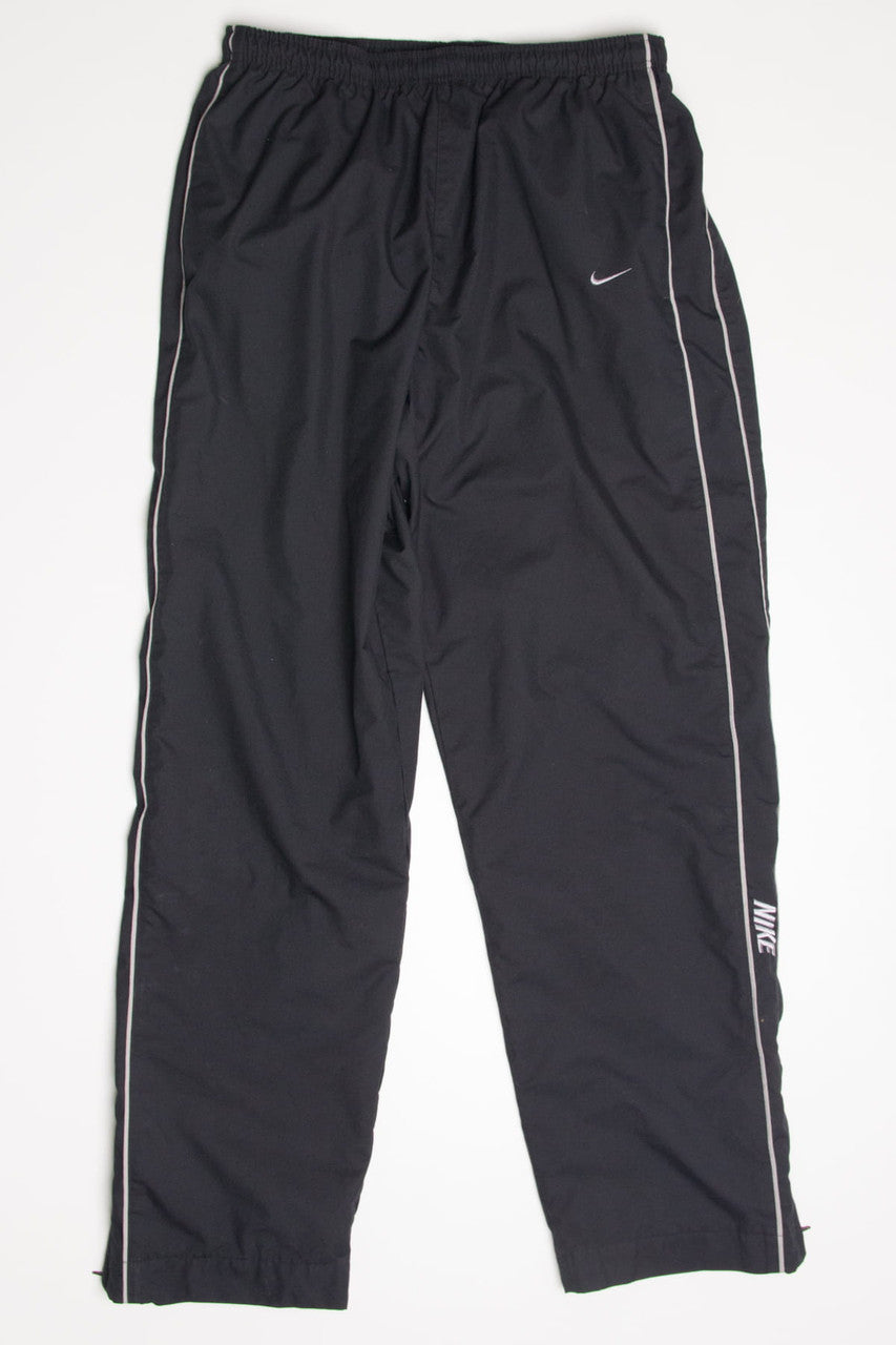 Black Nike Windbreaker Track Pants (sz. L) 1