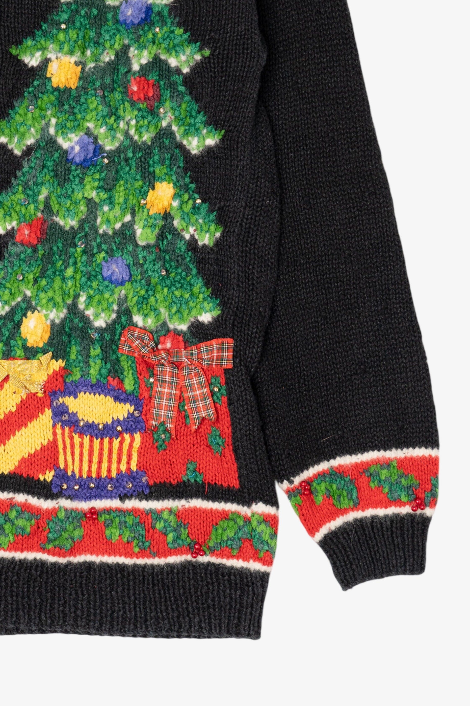 Vintage Black Unknown Santa Placing Presents Ugly Christmas Pullover (1990s)